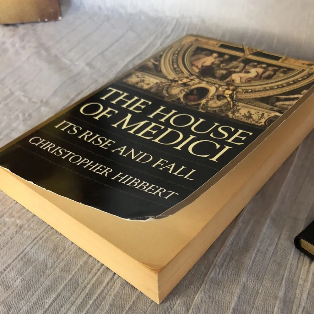 Lot 3 Florence Italy themed booksThe Prince Machiavelli  Leonardi DaVinvi Medici